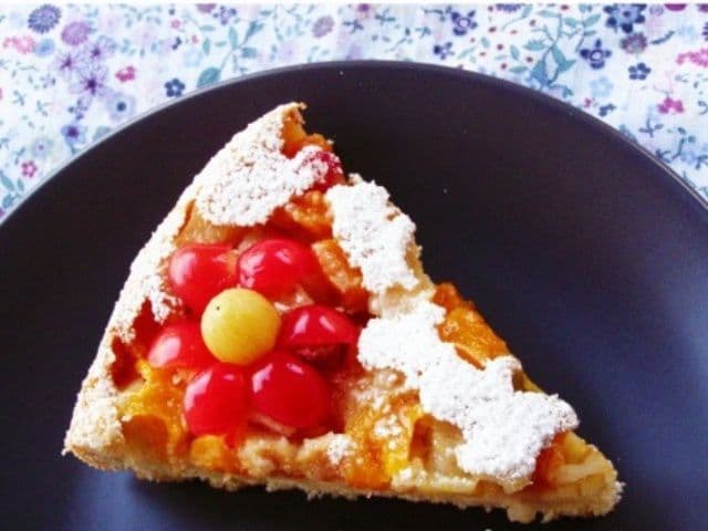 Pandișpan cu fructe din compot