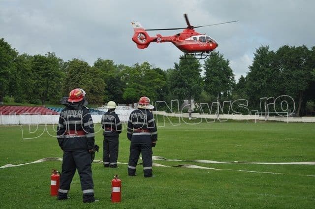 Femeie din Dorohoi, în comă, transportată de urgență la Iași cu un elicopter SMURD