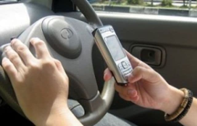 Linie telefonică non-stop şi gratuită pentru victimele accidentelor rutiere