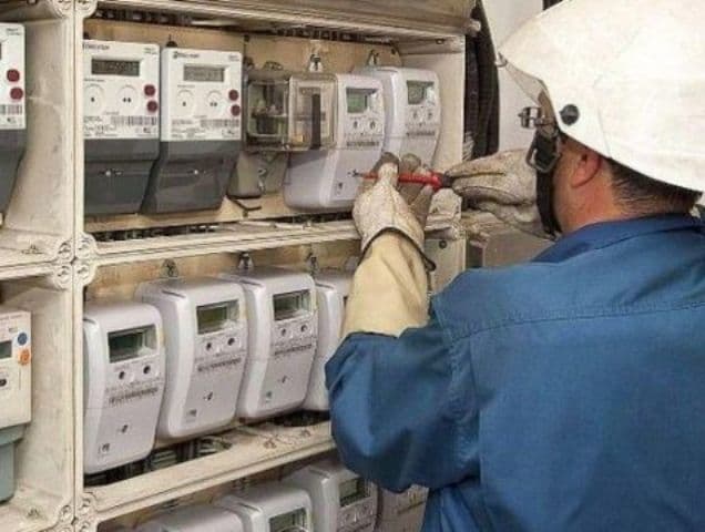 Românii ar putea fi obligaţi să îşi schimbe contoarele electrice. Cât timp au la dispoziţie