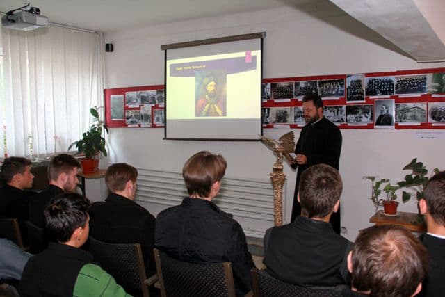 Sfinții Martiri Brâncoveni, omagiați la Seminarul Teologic „Sf. Ioan Iacob” Dorohoi - FOTO