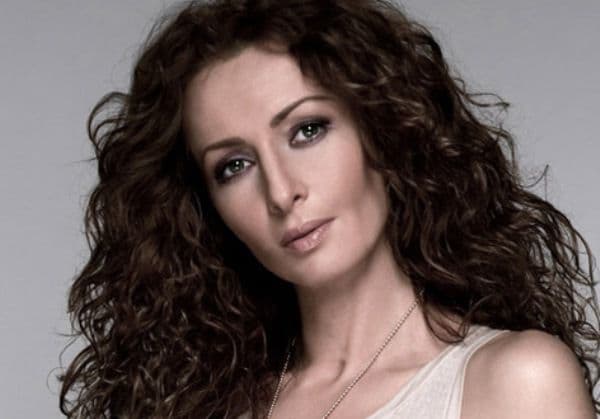 Mihaela Rădulescu și Dani Oțil și-au spus adio. Diva are un nou iubit