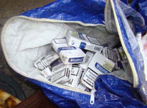Botoșăneancă depistată cu sacoșa plină de țigări de contrabandă