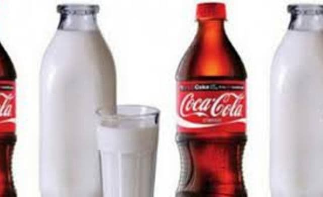 Surpriză! Coca-Cola lansează un sortiment de lapte! Vezi cum arată sticla