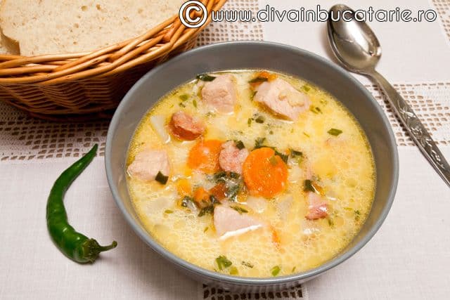 Ciorbă țărănească cu afumătură