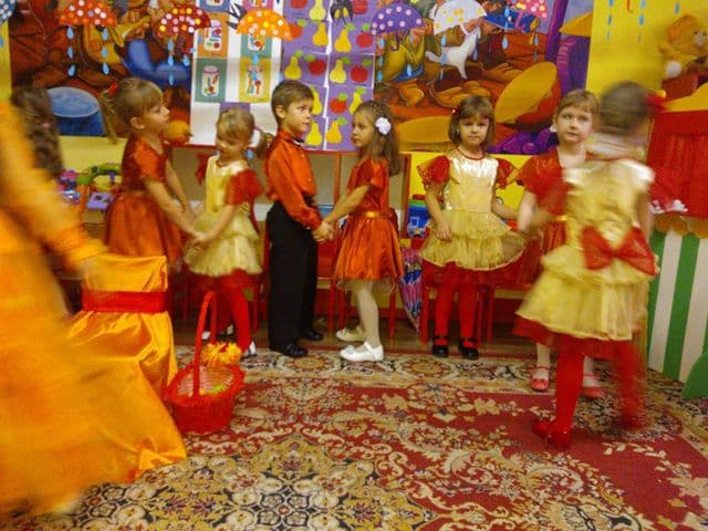 Sărbătoarea toamnei la Grădiniţa Nr. 4 Dorohoi - FOTO