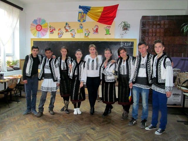 „1 Decembrie” – la Școala Gimnazială „Dimitrie Pompeiu” Broscăuți - FOTO