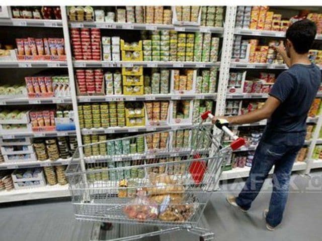 Din decembrie, se schimbă etichetele alimentelor vândute în supermarket