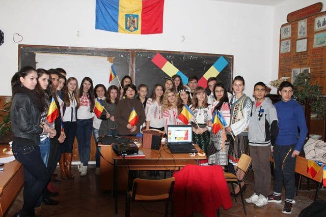Festivalul Național al Șanselor Tale la Liceul „Regina Maria” Dorohoi - FOTO