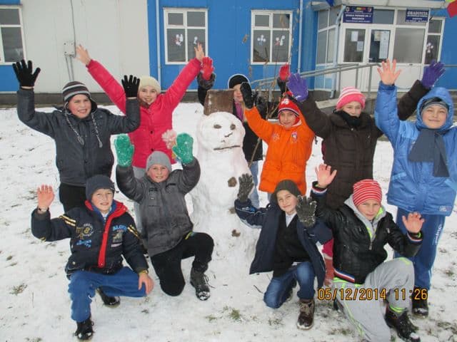 Ziua internațională a voluntarilor sărbătorită la Școala Primară nr. 2 Saucenița - FOTO