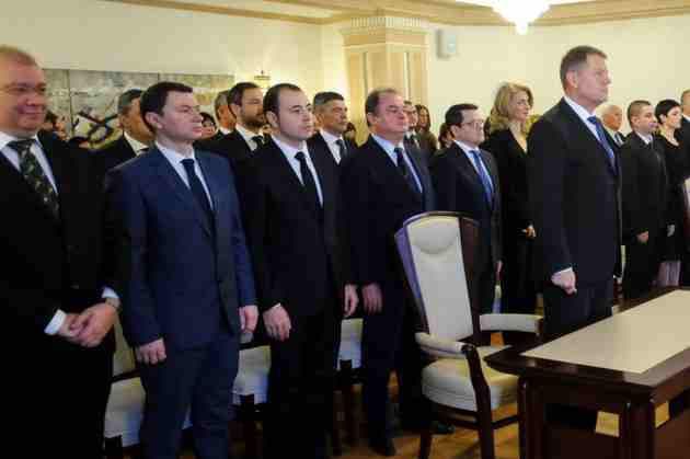 Vezi ce părere au dorohoienii despre echipa de consilieri propusă de Klaus Iohannis. Rezultatul sondajului!