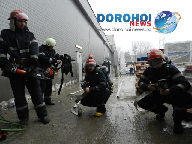 Învăţaţi să-şi apere casele de incendii