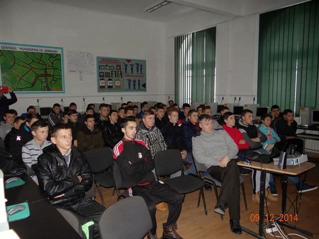 „Violența la școală și pe stradă” – Activitate desfășurată la Liceul Tehnologic „Al. Vlahuţă” Şendriceni - FOTO