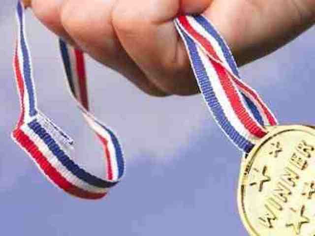 Elevă din Dorohoi invitată la Palatului Parlamentului din București pentru premiul obținut la o Olimpiadă internațională 