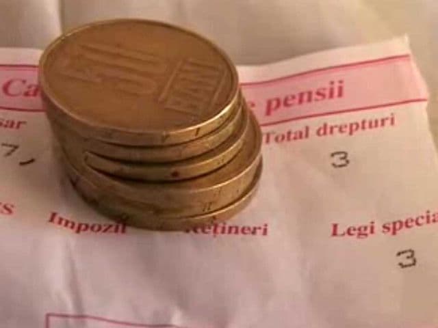 Majorarea pensiei minime garantate şi a salariului minim, în pericol, după blocarea bugetului