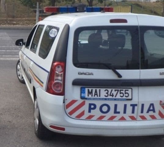 Copil de opt ani accidentat de o șoferiță care nu a acordat prioritate unui taxi