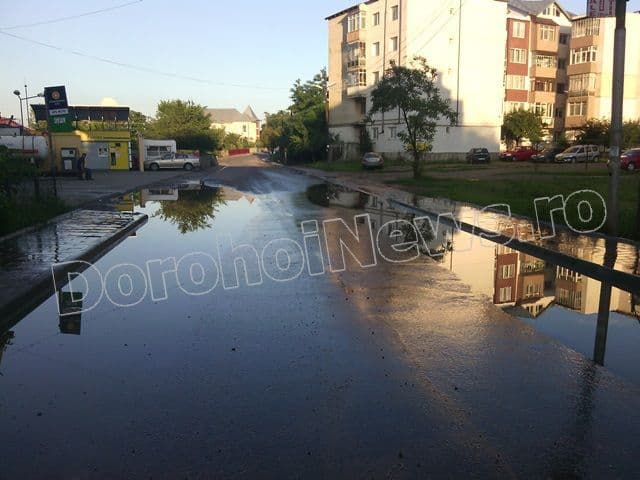 Primim la redacţie - Asfaltarea străzii Sașa Pană din Dorohoi – „Așa DA” sau „Așa NU”? - FOTO