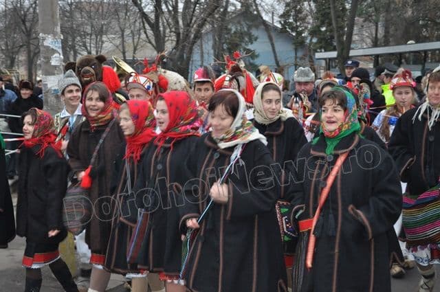 Parada Formatiilor de Datini si Obiceiuri 2013 Dorohoi_Banda Cordareanca_04