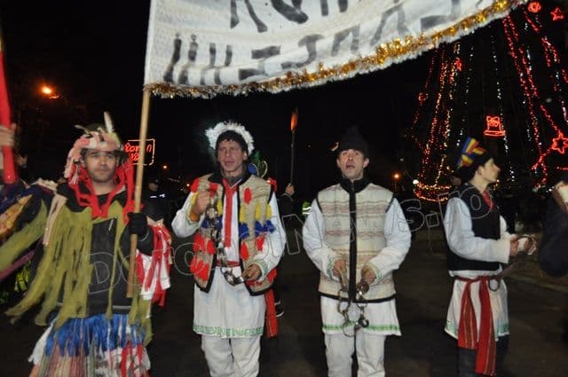 Parada Formatiilor de Datini si Obiceiuri 2013 Dorohoi_Banda Calancenii_09