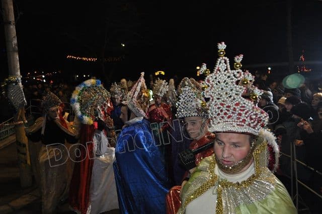 Parada Formatiilor de Datini si Obiceiuri 2013 Dorohoi_Banda Trestiana_03