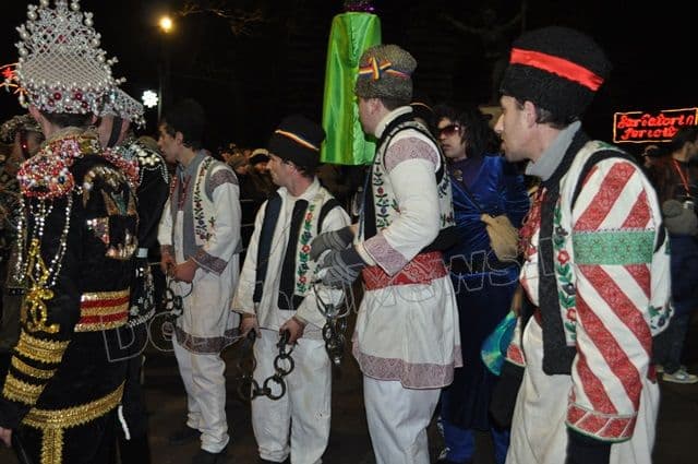 Parada Formatiilor de Datini si Obiceiuri 2013 Dorohoi_Banda Olinescu_05