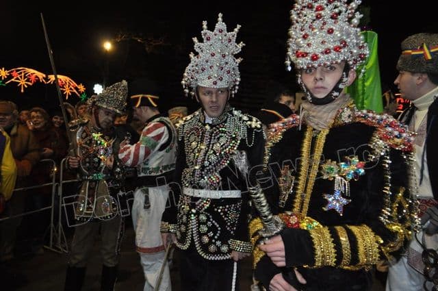 Parada Formatiilor de Datini si Obiceiuri 2013 Dorohoi_Banda Olinescu_06