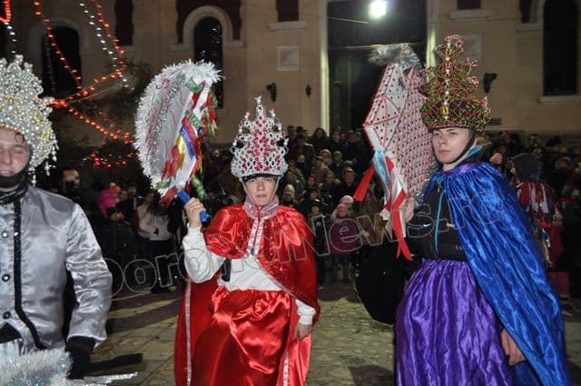 Parada Formatiilor de Datini si Obiceiuri 2013 Dorohoi_Banda Olinescu_13