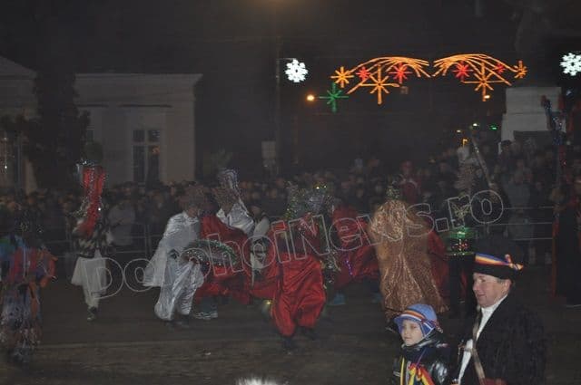 Parada Formatiilor de Datini si Obiceiuri 2013 Dorohoi_Banda Gara_07
