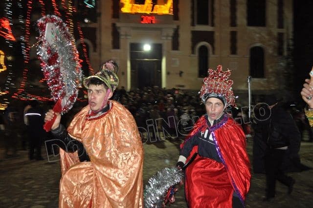 Parada Formatiilor de Datini si Obiceiuri 2013 Dorohoi_Banda Gara_10