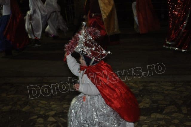 Parada Formatiilor de Datini si Obiceiuri 2013 Dorohoi_Banda Plevna_15