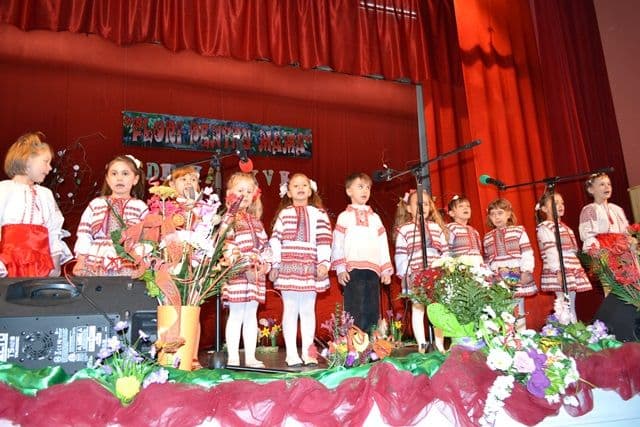 Flori pentru mama_editia VI Dorohoi_02
