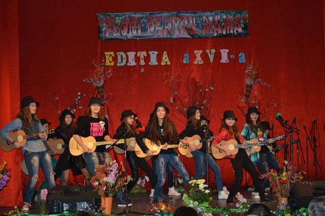 Flori pentru mama_editia VI Dorohoi_13