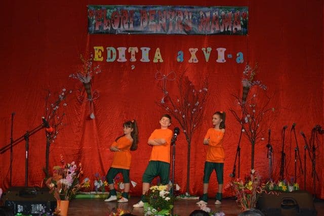 Flori pentru mama_editia VI Dorohoi_34