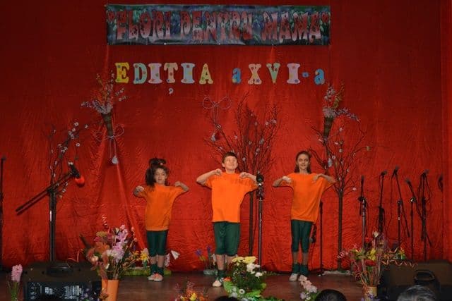 Flori pentru mama_editia VI Dorohoi_35