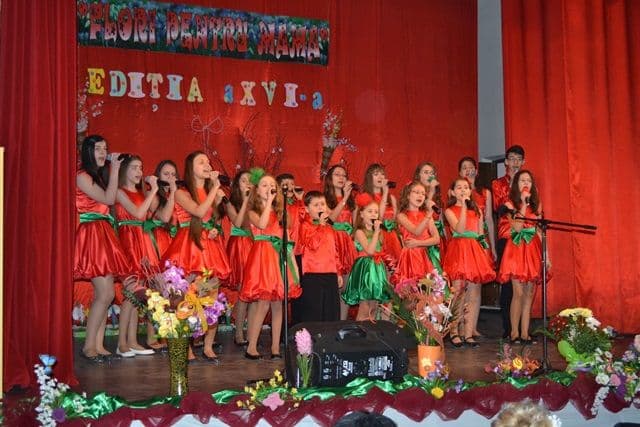 Flori pentru mama_editia VI Dorohoi_40