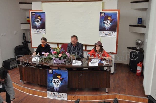 Conferinta de presa_Doroga la teatru_Dorohoi_04