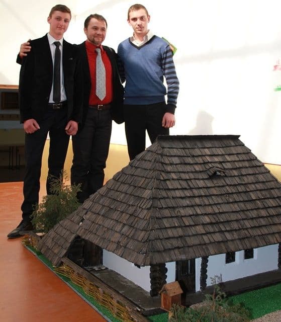 Trupa de teratru Haris011