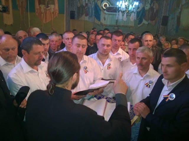 Eveniment fără precedent la Biserica Sf. Voievozi Mihail şi Gavriil, Ibăneşti05