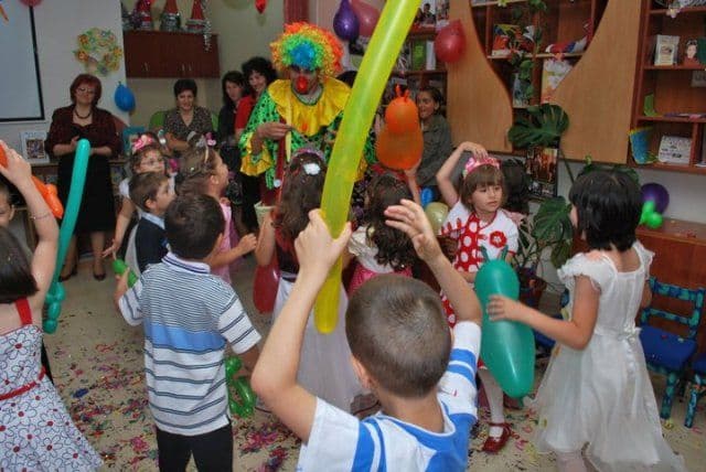 ARLECHIN PARTY DARABANI (4)