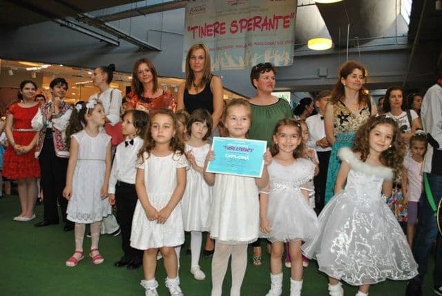 Tinere speranţe la Botoşani, un maraton de muzică şi dans_7