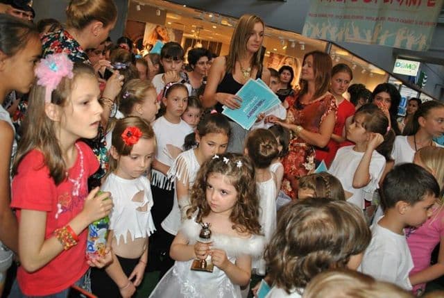 Tinere speranţe la Botoşani, un maraton de muzică şi dans_10