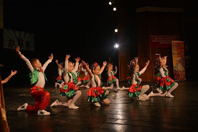 Concursul National de Dans Taramul Copilariei004