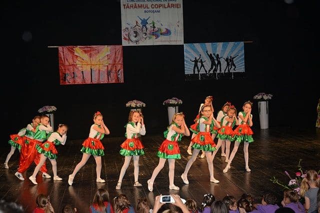Concursul National de Dans Taramul Copilariei003