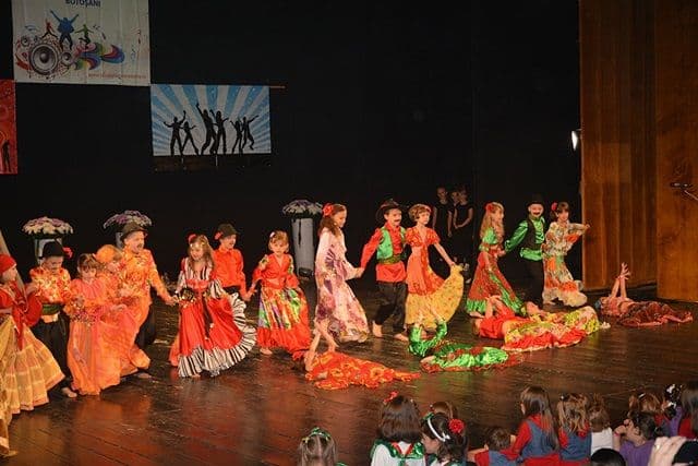 Concursul National de Dans Taramul Copilariei005