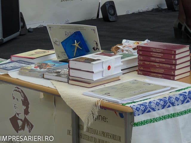 Tânără din Dorohoi câştigătoare a trofeului Trofeul Poesis Litera şi Premiile Concursului Naţional M