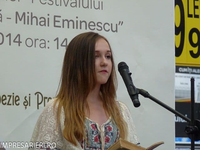 Tânără din Dorohoi câştigătoare a trofeului Trofeul Poesis Litera şi Premiile Concursului Naţional M