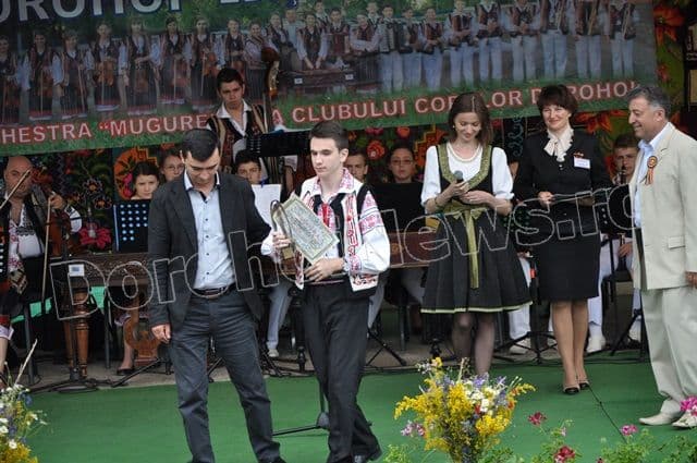 Festivalul Mugurelul Dorohoi 2014_premiere_01