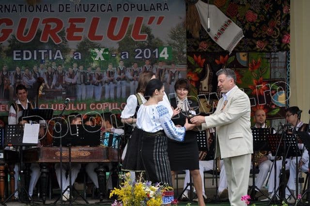 Festivalul Mugurelul Dorohoi 2014_premiere_04