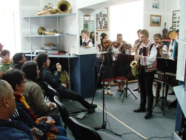 Oaspeți de seamă la Clubul Copiilor Dorohoi (3)