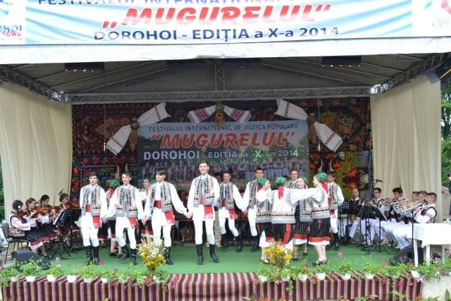 Participare internaţională a ansamblului Mugurelul – Mărgineanca_3